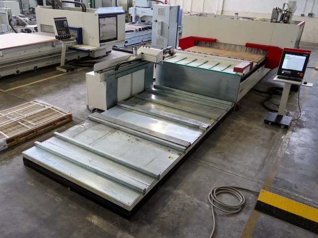 scm - pratix s-17 - cnc machine centres with flat tables per lavorazione legno