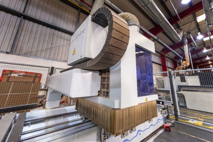 weeke - optimat bhc venture 3xl - cnc machine centres with pod and rail per lavorazione legno