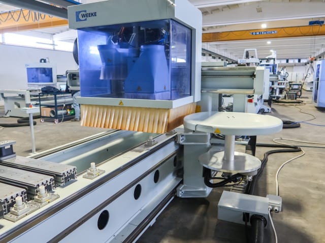 weeke - venture 3m - cnc machine centers with pod and rail per lavorazione legno