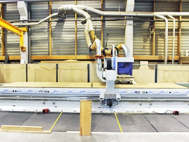 weeke - bhp 200 - bearbeitungszentrum mit nestingtisch per lavorazione legno