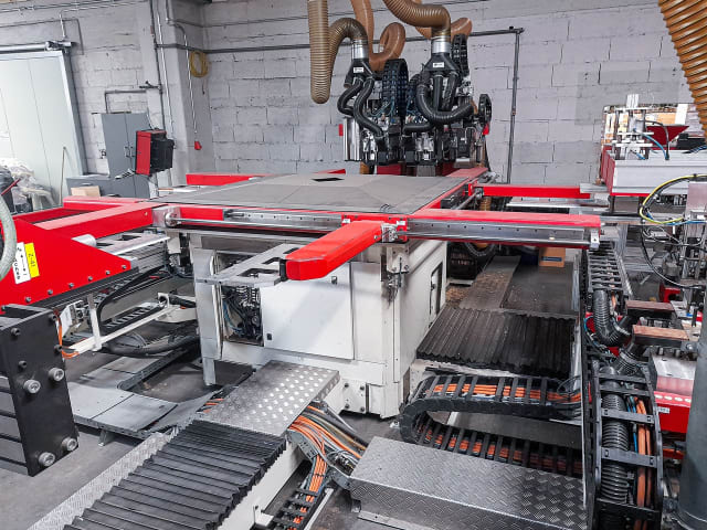priess - bat-rtw-cnc - máquina flexible de perforación per lavorazione legno
