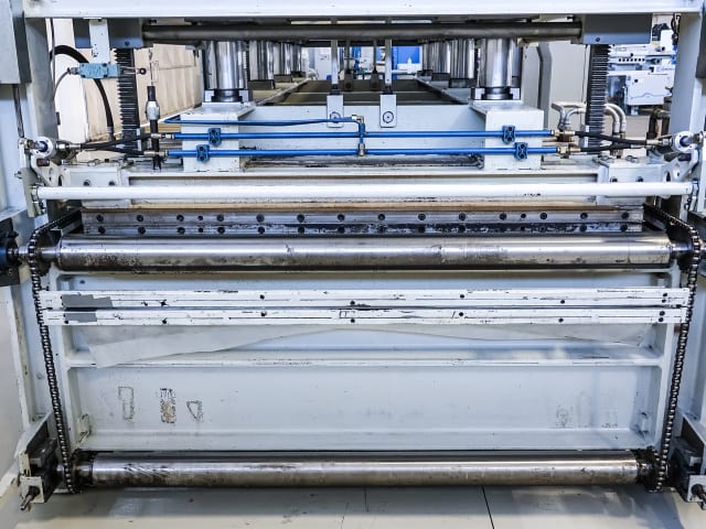 italpresse - storm-s/16-32 - continuous cycle presses per lavorazione legno