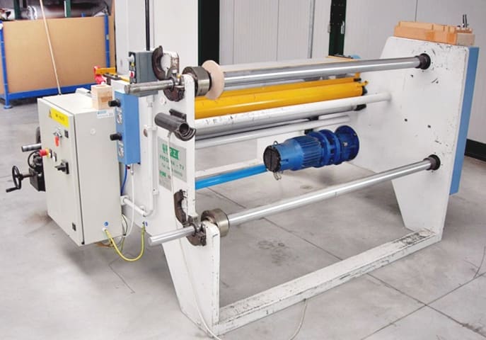 pz - tmr1400 - karton schneidemaschine per lavorazione legno