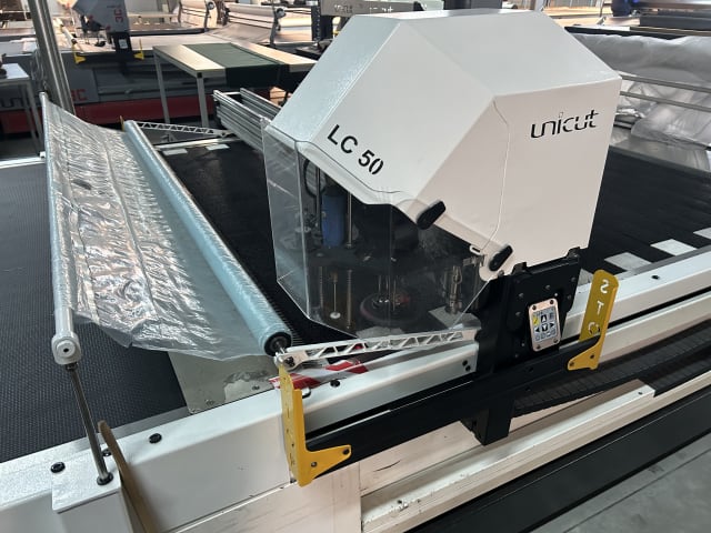 unicut - lc 50 - обрабатывающий центр с рабочим столом nesting per lavorazione legno