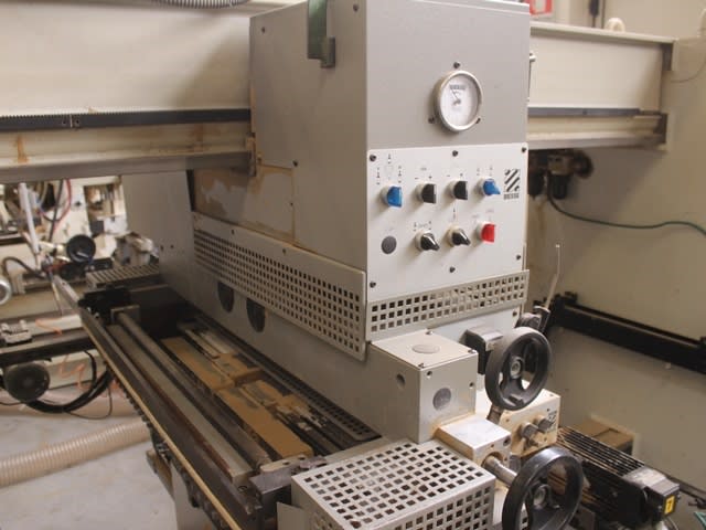 biesse - techno logic - automatic drilling machine per lavorazione legno