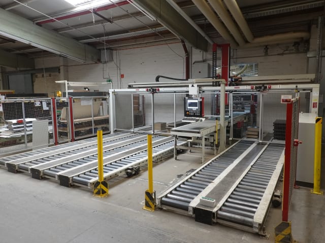 priess - bat-dtw-cnc - linea di foratura e inserimento per lavorazione legno