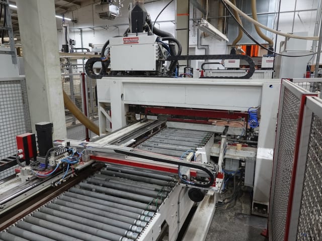 priess - bat-dtw-cnc - linea di foratura e inserimento per lavorazione legno