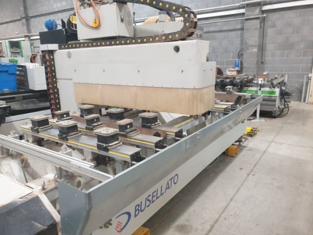 busellato - jet optima door cnc - centro de usinagem com ventosas per lavorazione legno