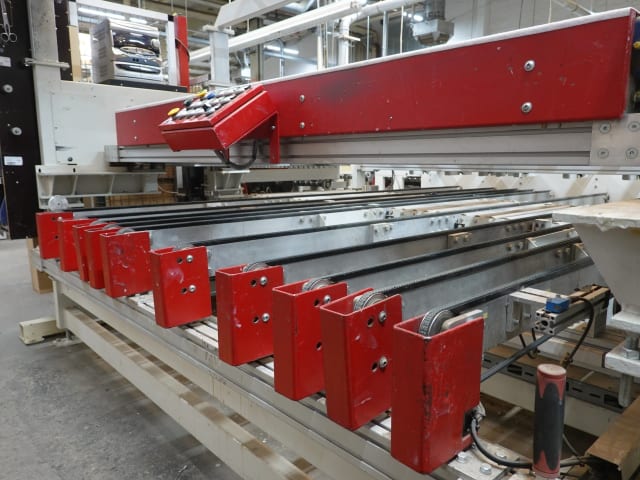 priess - bat-dtw-cnc - linea di foratura e inserimento per lavorazione legno