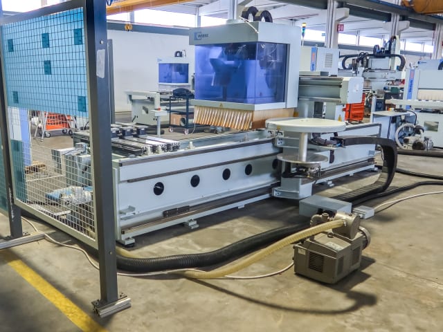 weeke - venture 3m - cnc machine centres with pod and rail per lavorazione legno