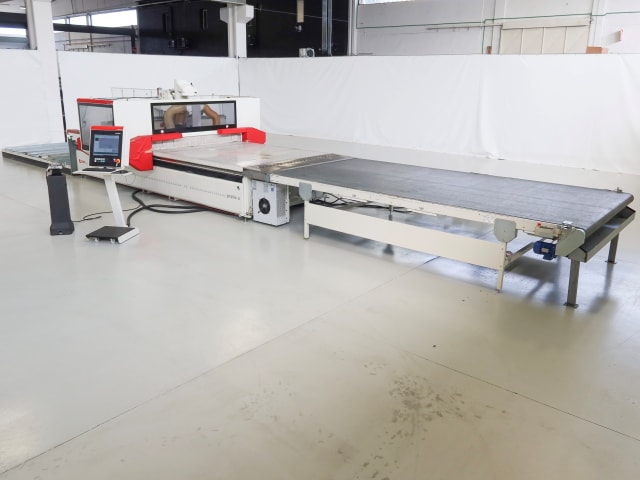 scm - pratix s-17 - cnc machine centres with flat tables per lavorazione legno