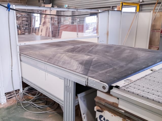 scm - accord 40 - cnc machine center with nesting table per lavorazione legno