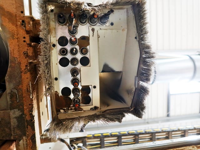 scm - record 250 - cnc machine center with nesting table per lavorazione legno