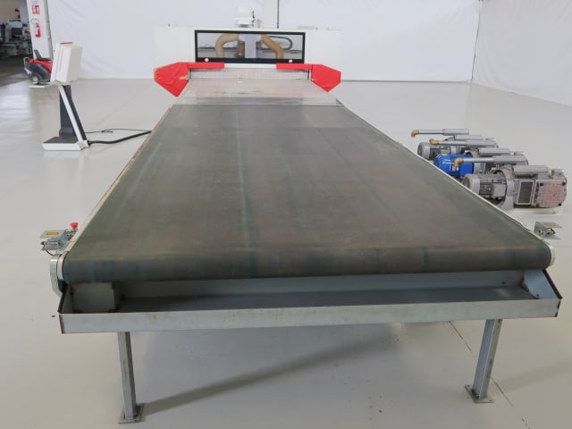 scm - pratix s-17 - cnc machine center with nesting table per lavorazione legno