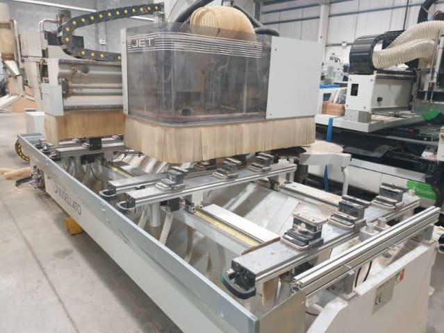 busellato - jet optima door cnc - centra obróbcze z przyssawkami per lavorazione legno