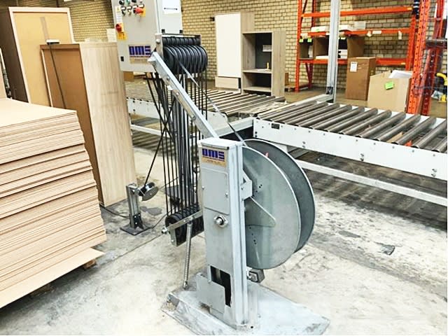 oms - inline - cardboard closing stations per lavorazione legno