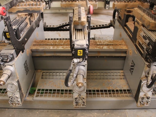 biesse - techno logic - automatic drilling machine per lavorazione legno