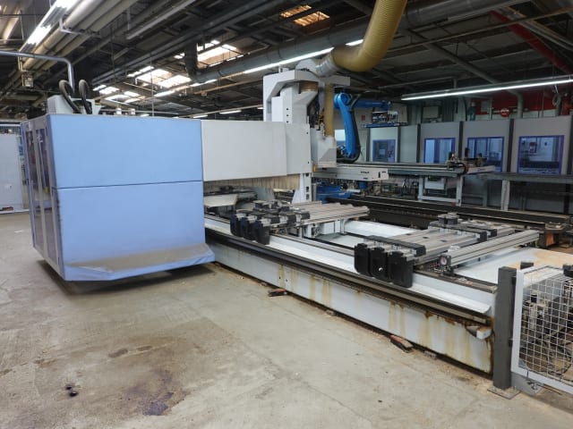 homag + kuka - bmg 512 + kr 120 - work center with automation per lavorazione legno