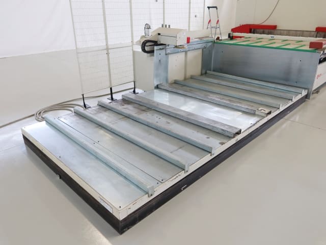 scm - pratix s-17 - cnc machine centres with flat tables per lavorazione legno